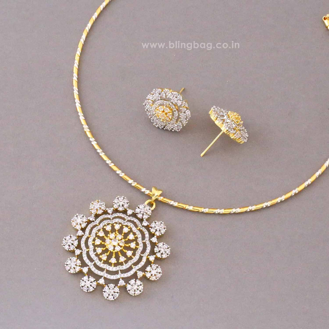 Golden Prisha Pendant Set
