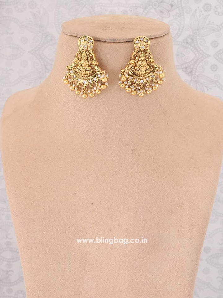 Golden Pusti Temple Jewellery Set