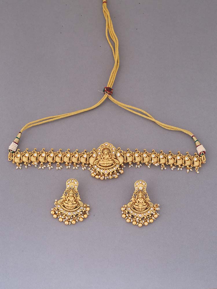 Golden Pusti Temple Jewellery Set
