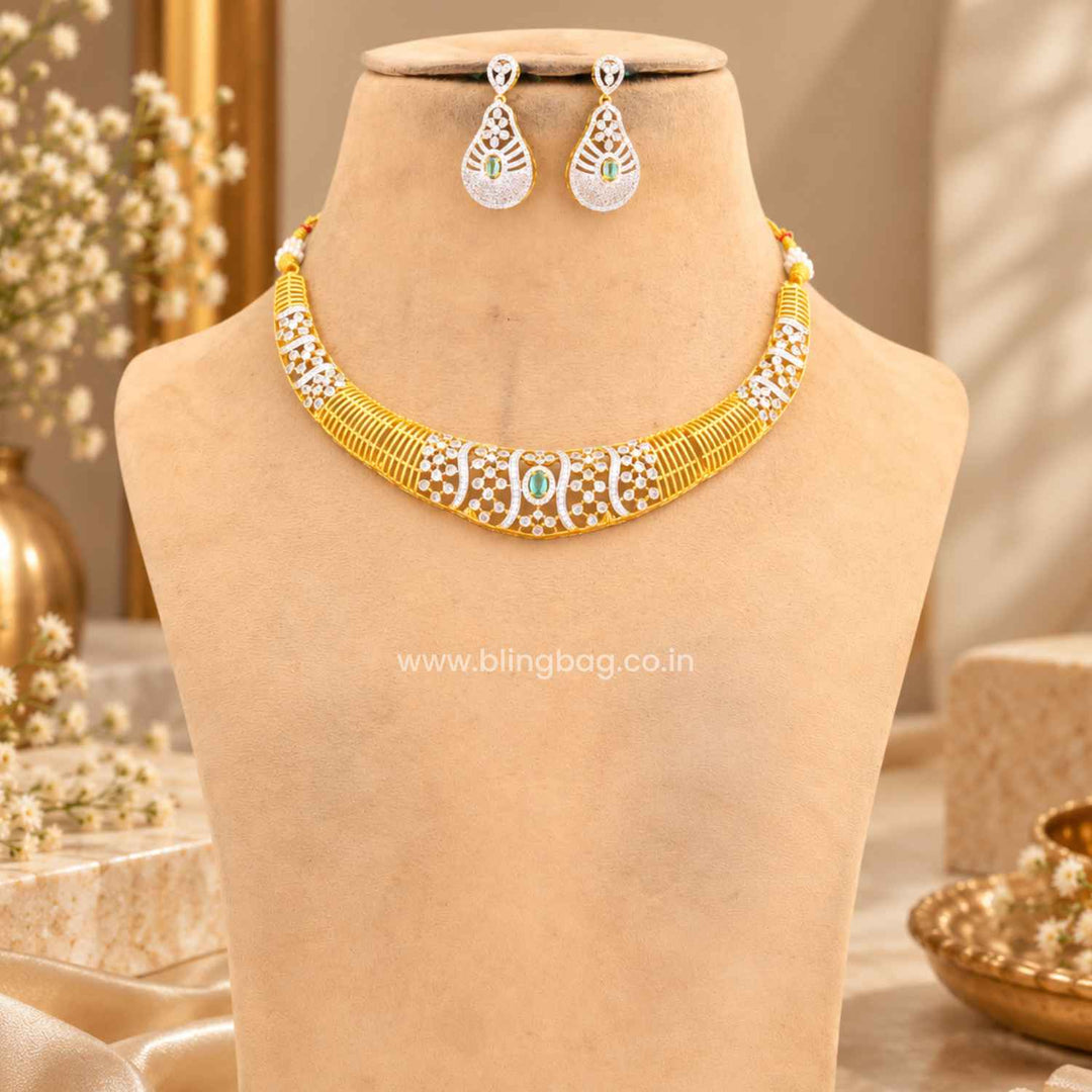Golden Quinnvera Victorian Jewellery Set - New Arrival
