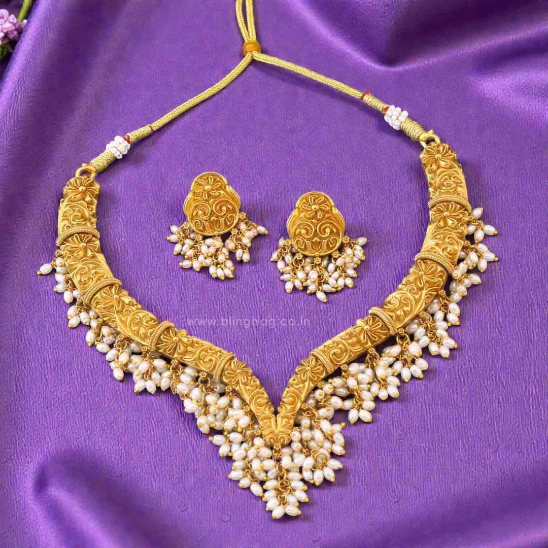 Golden Raahi Hasli Antique Jewellery Set - New Arrival