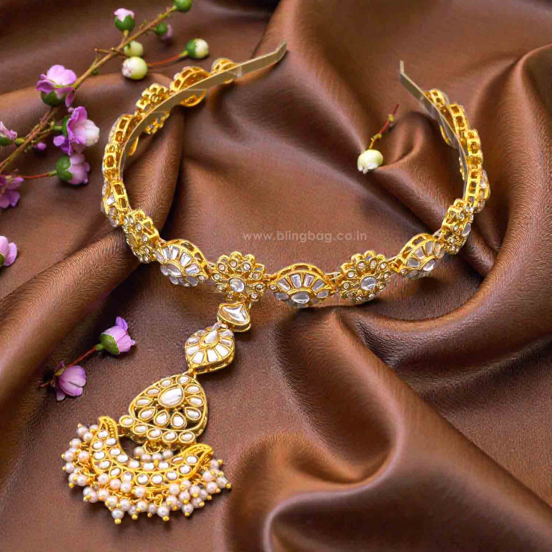 Golden Ranijaa Hairband With Tikka