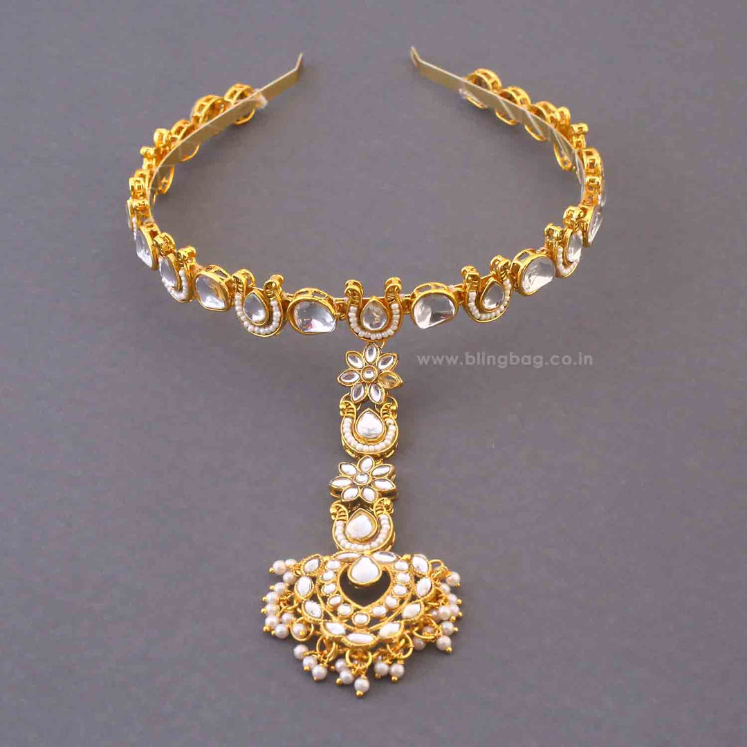 Golden Rishika Hairband With Tikka