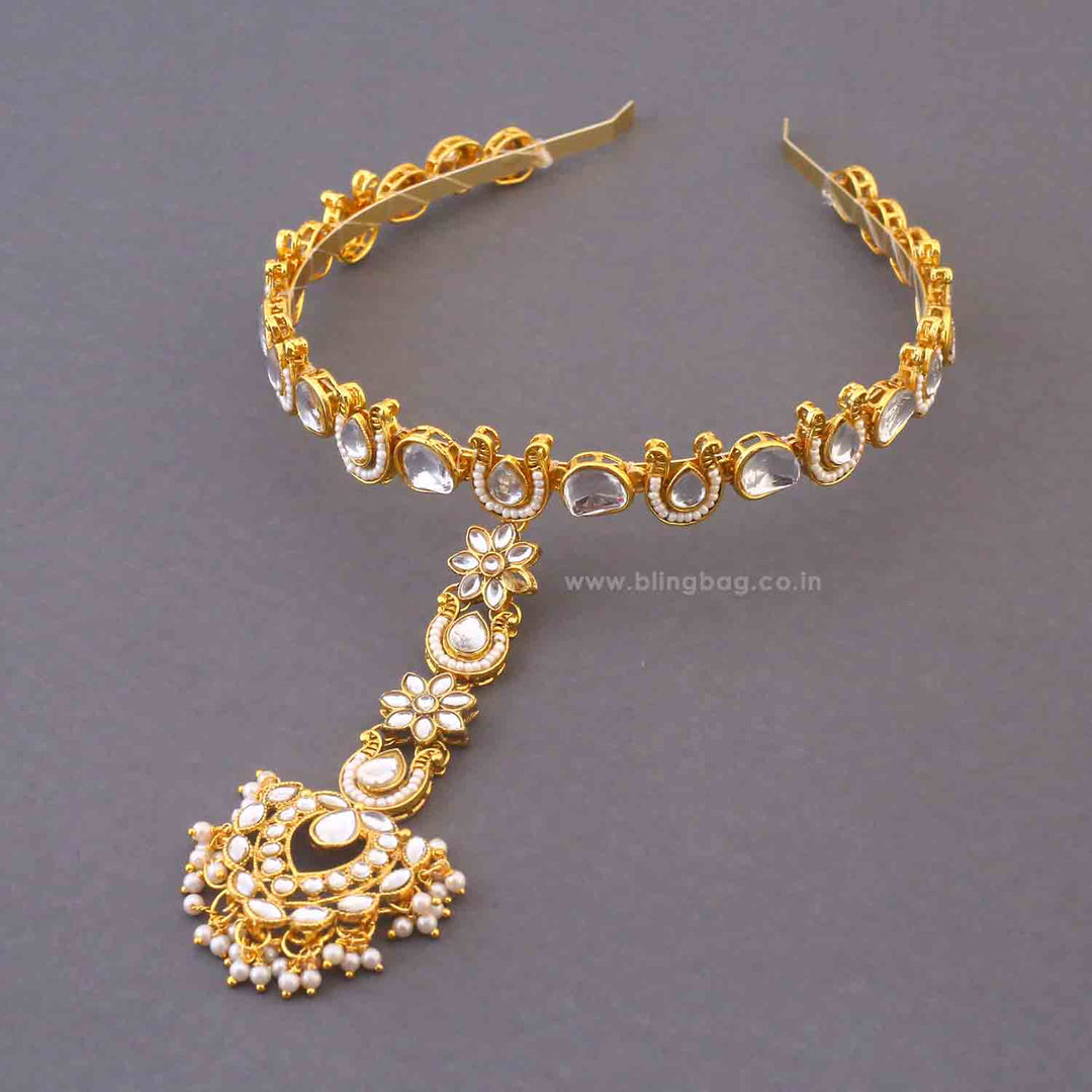 Golden Rishika Hairband With Tikka