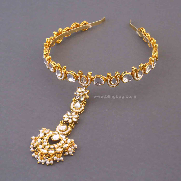 Golden Rishika Hairband With Tikka