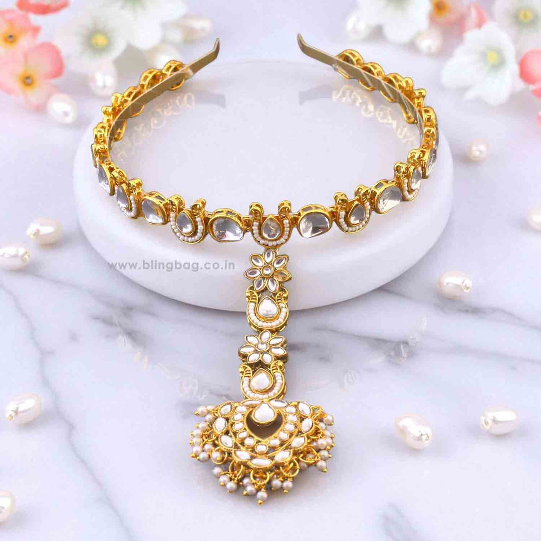 Golden Rishika Hairband With Tikka
