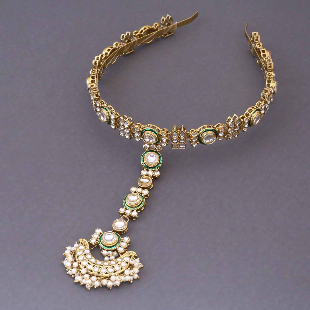 Golden Rityaani Hairband With Tikka