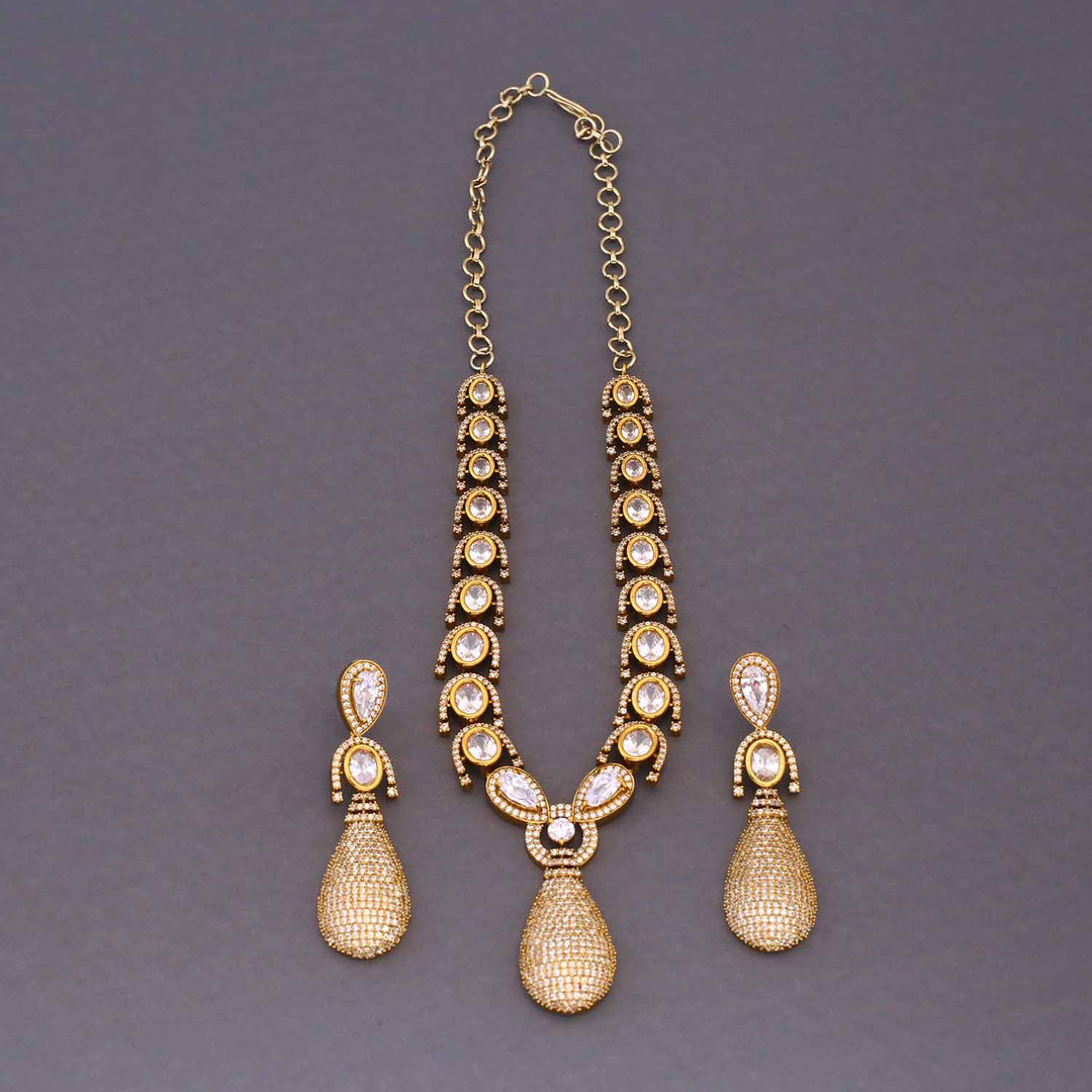 Golden Riva Victorian Jewellery Set - New Arrival