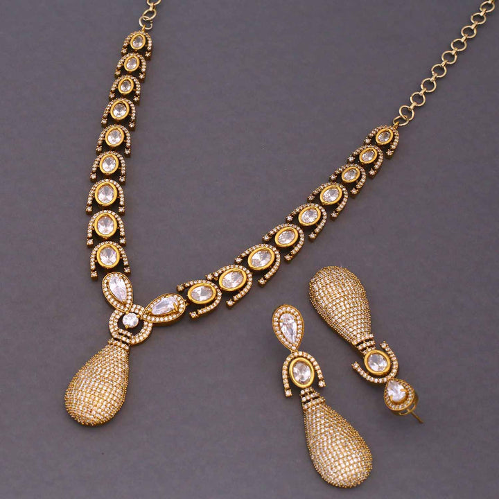 Golden Riva Victorian Jewellery Set - New Arrival