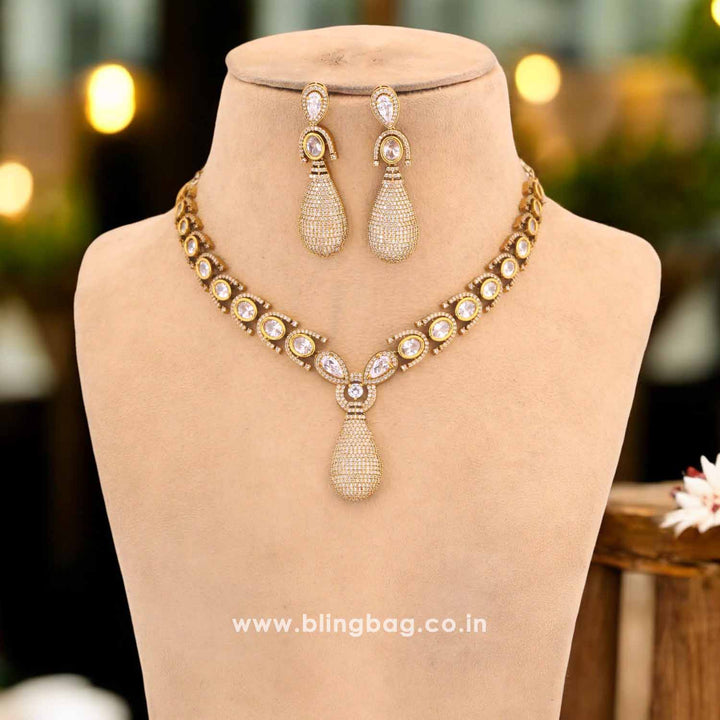 Golden Riva Victorian Jewellery Set - New Arrival