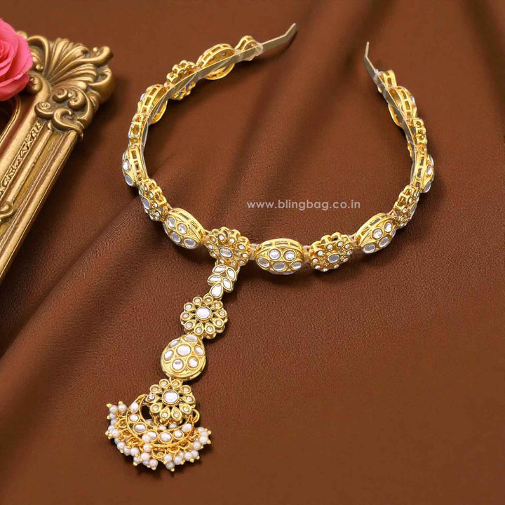 Golden Roopa Hairband With Tikka