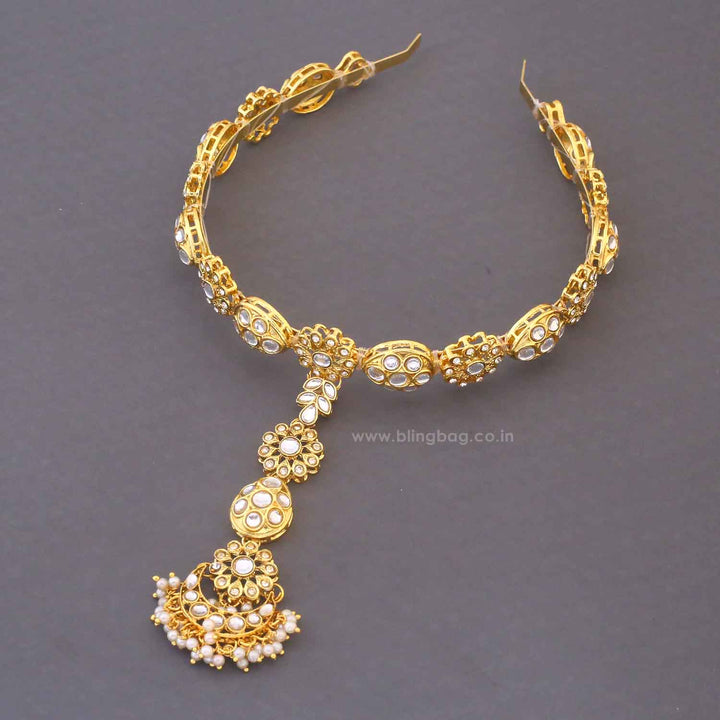 Golden Roopa Hairband With Tikka