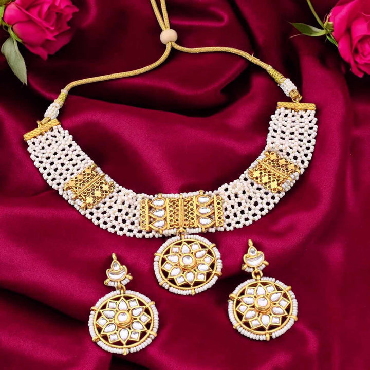 Golden Roshni Kundan Jewellery Set