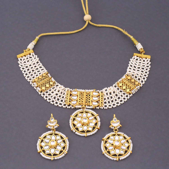 Golden Roshni Kundan Jewellery Set