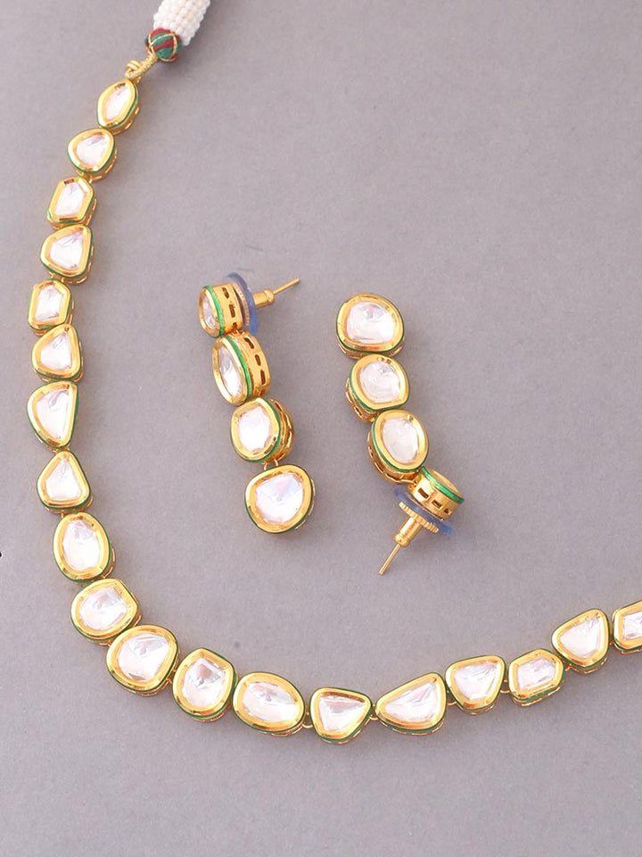 Golden Ruchi Jewellery Set