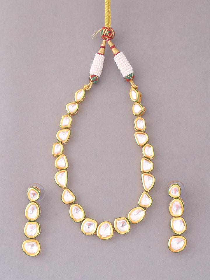 Golden Ruchi Jewellery Set