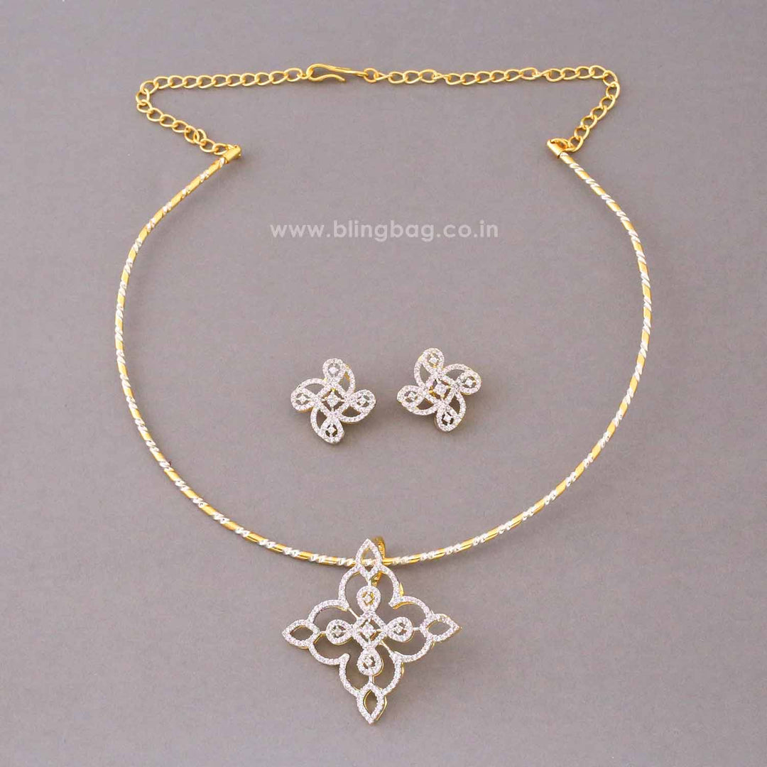 Golden Ruhi Pendant Set