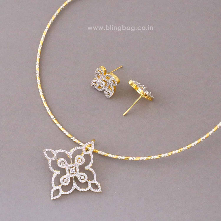 Golden Ruhi Pendant Set