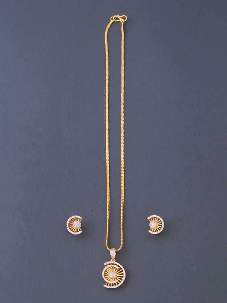 Golden Rylee Pendant Set