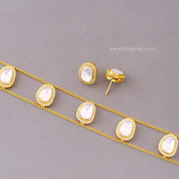 Golden Saanviika Antique Jewellery Set- New Arrival