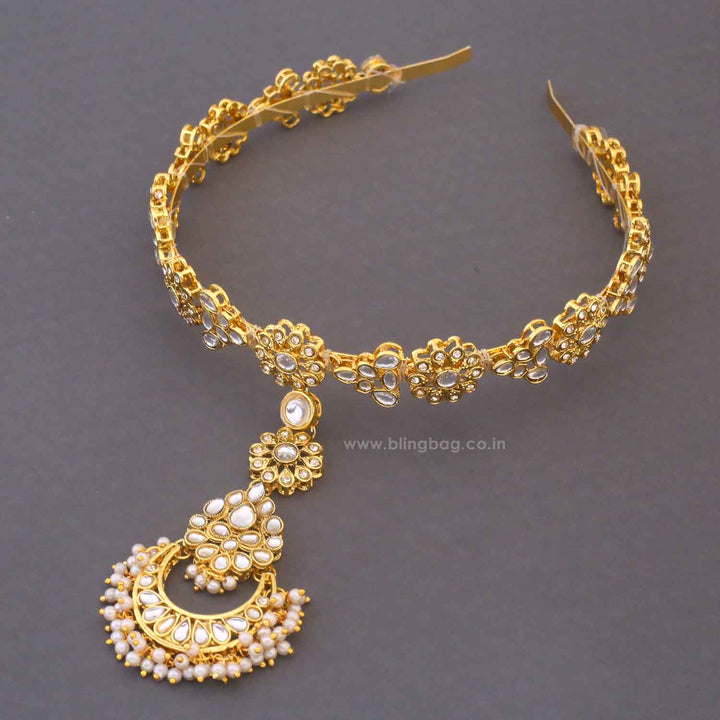 Golden Sampriti Hairband With Tikka