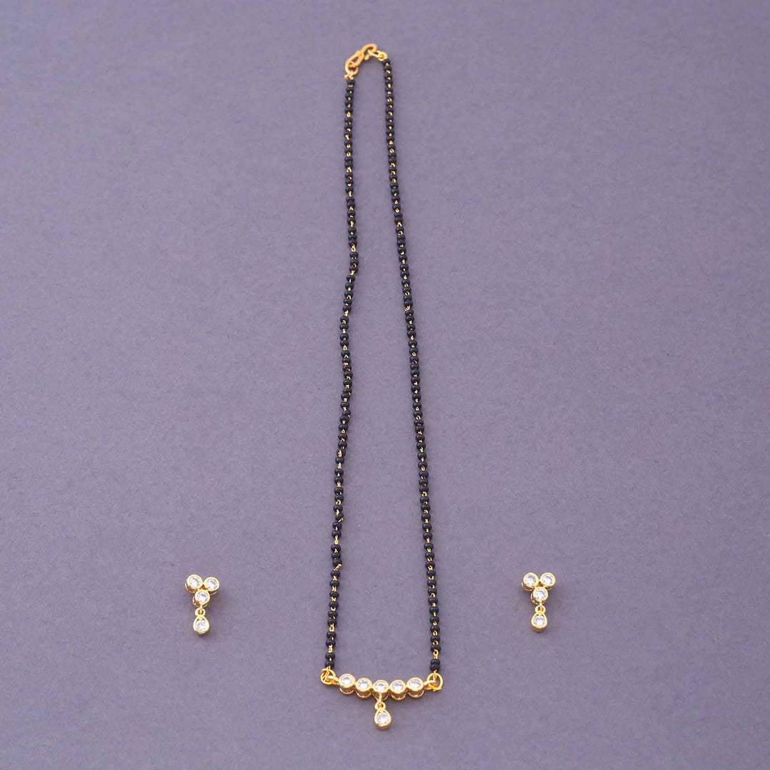 Golden Sandra Mangalsutra Set