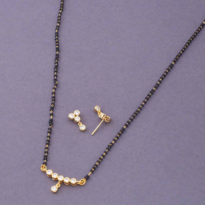 Golden Sandra Mangalsutra Set