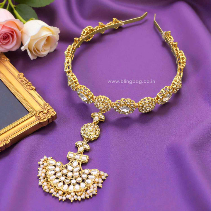 Golden Sanmati Hairband With Tikka