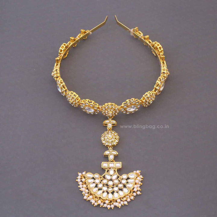 Golden Sanmati Hairband With Tikka