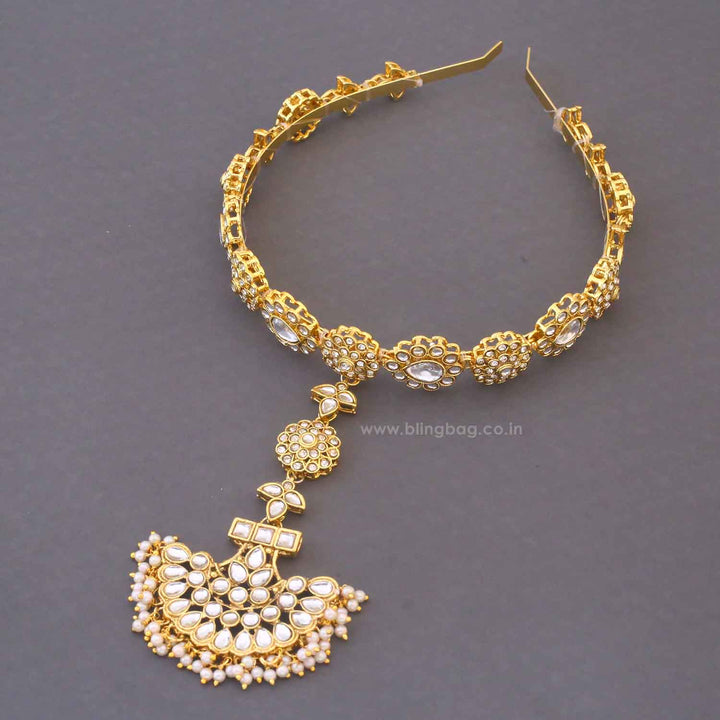 Golden Sanmati Hairband With Tikka