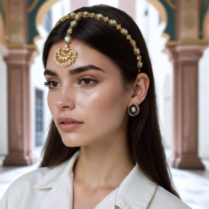 Golden Savi Hairband With Tikka