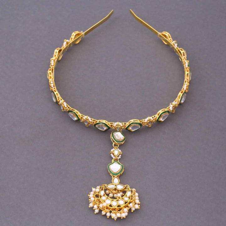 Golden Savi Hairband With Tikka