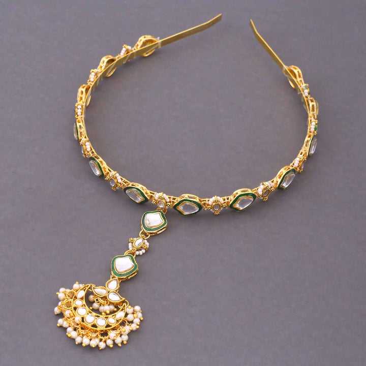 Golden Savi Hairband With Tikka