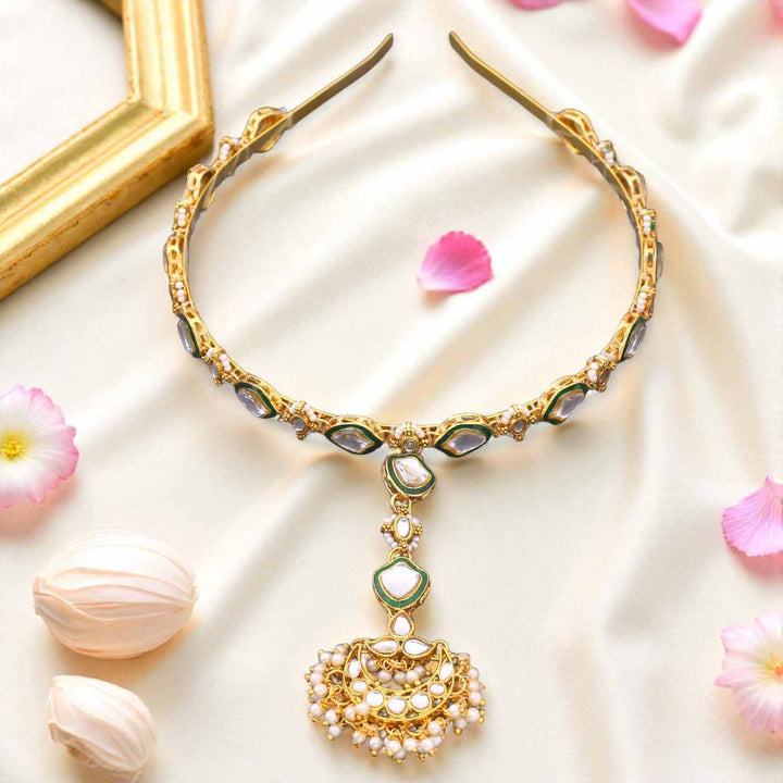 Golden Savi Hairband With Tikka