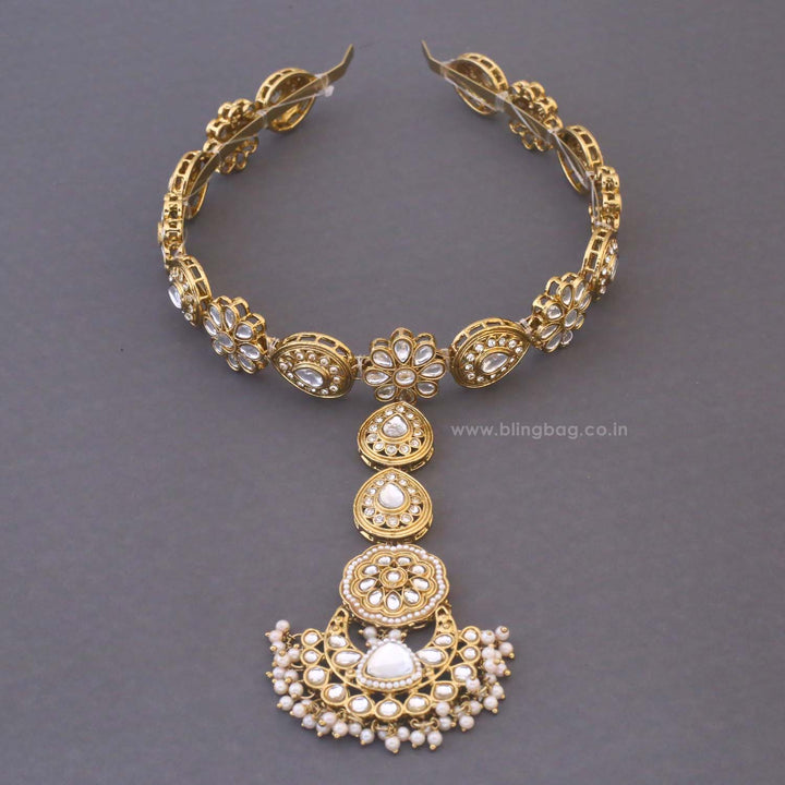Golden Savita Hairband With Tikka