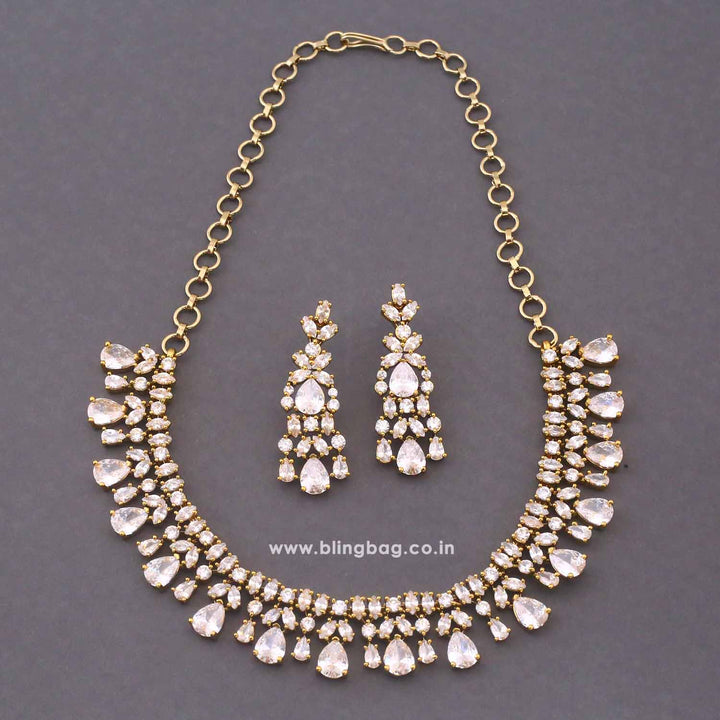 Golden Serenique Victorian Jewellery Set - New Arrival