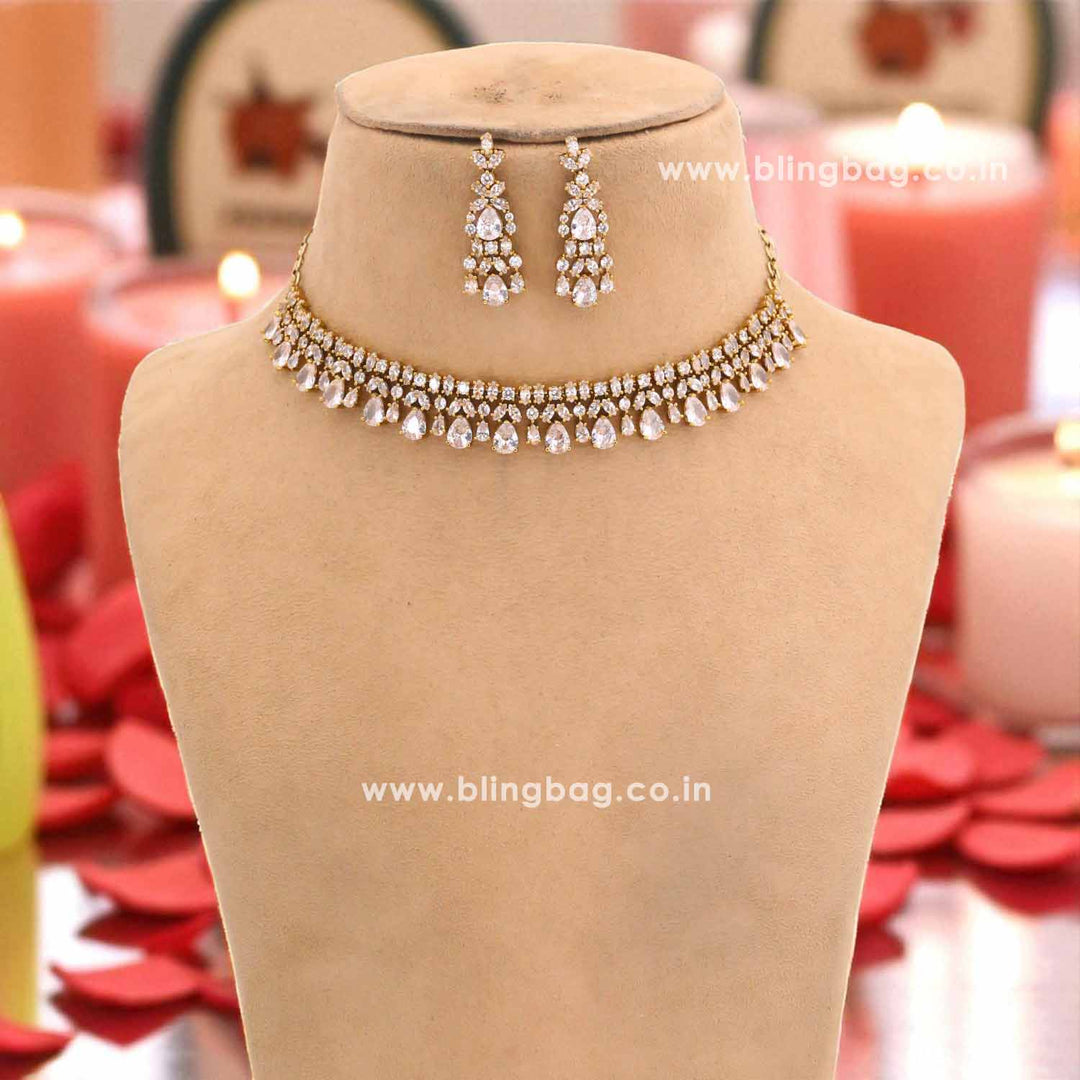 Golden Serenique Victorian Jewellery Set - New Arrival