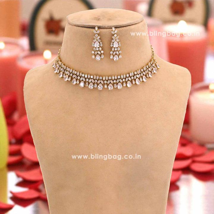 Golden Serenique Victorian Jewellery Set - New Arrival