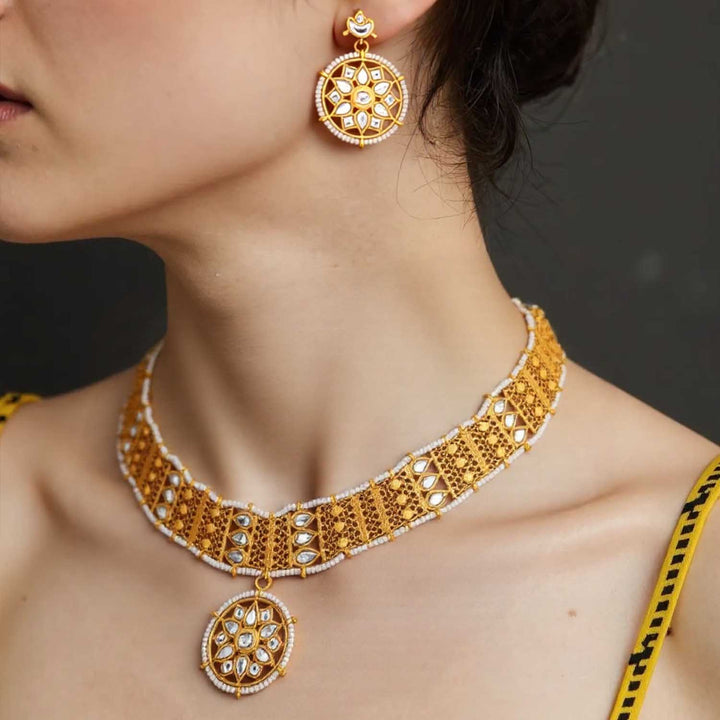 Golden Shailee Kundan Jewellery Set