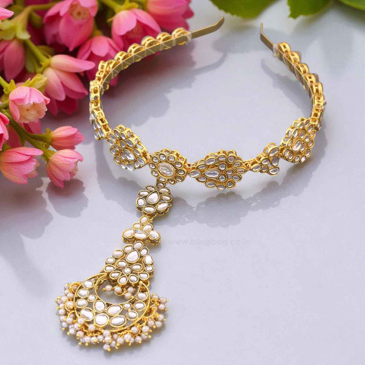 Golden Shashi Hairband With Tikka