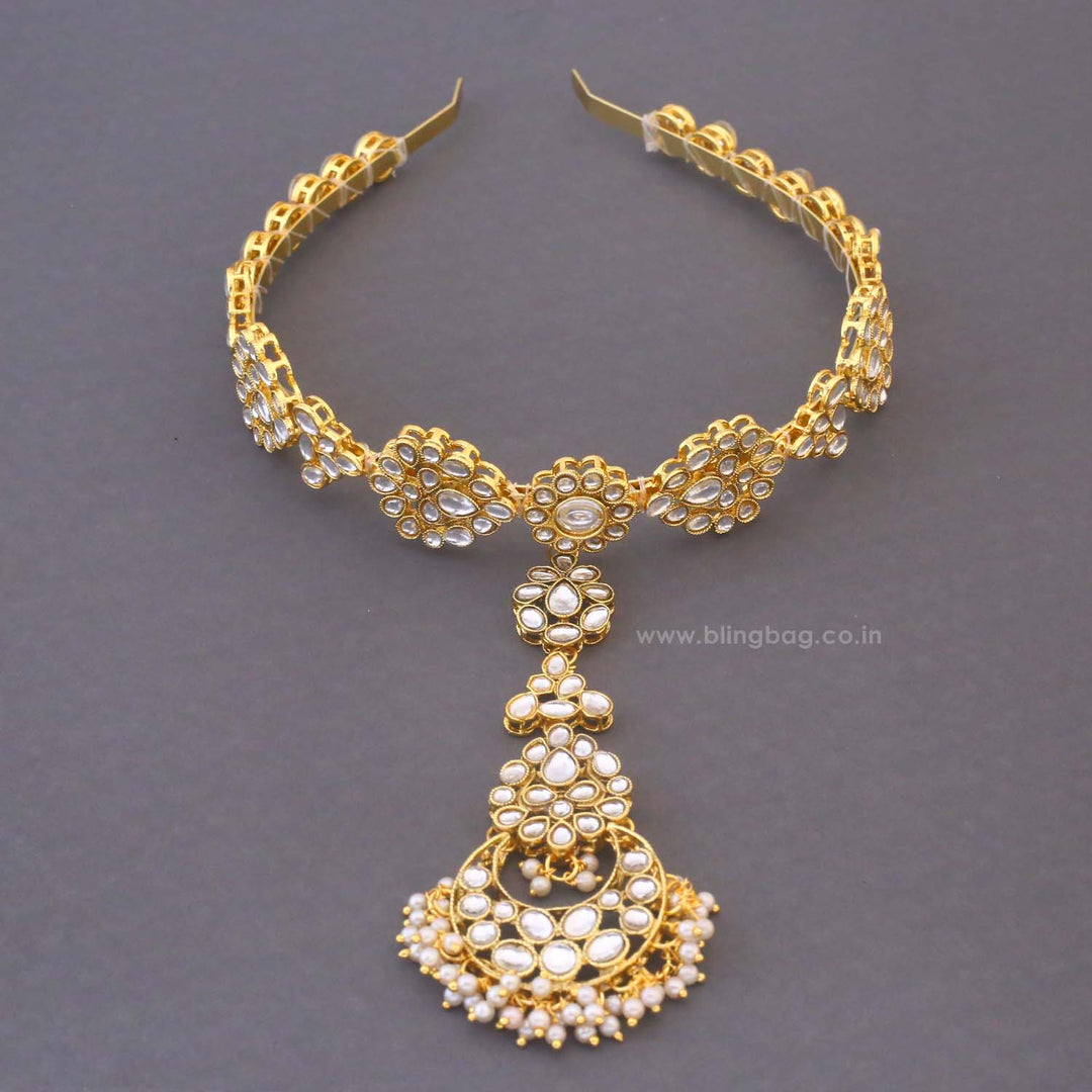 Golden Shashi Hairband With Tikka