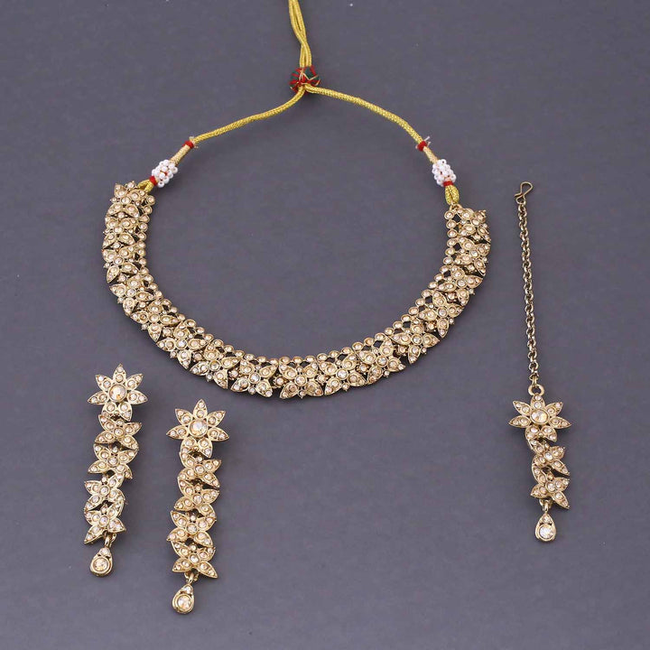 Golden Shreeja Kundan Jewellery Set
