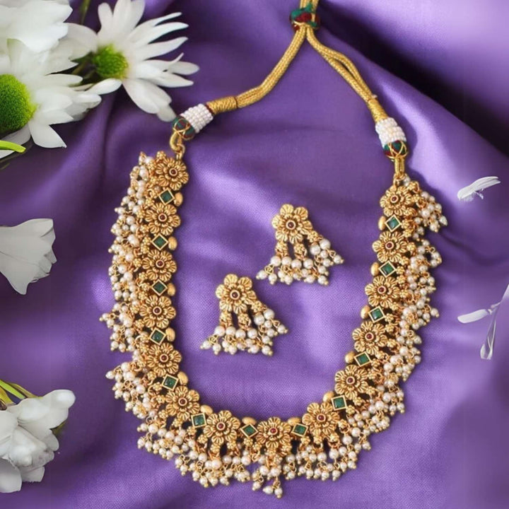 Golden Shrinkhla Antique Jewellery Set