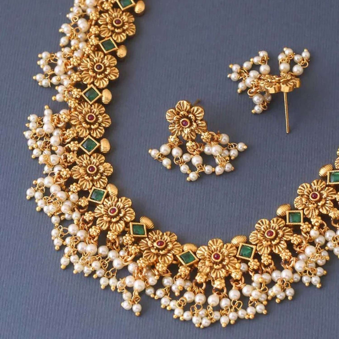 Golden Shrinkhla Antique Jewellery Set