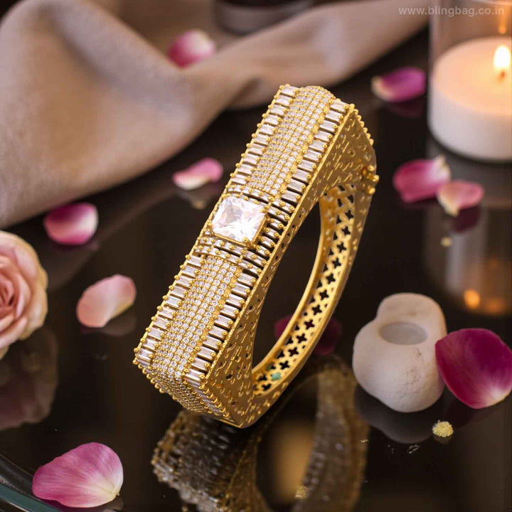 Golden Siecca Victorian Bracelet