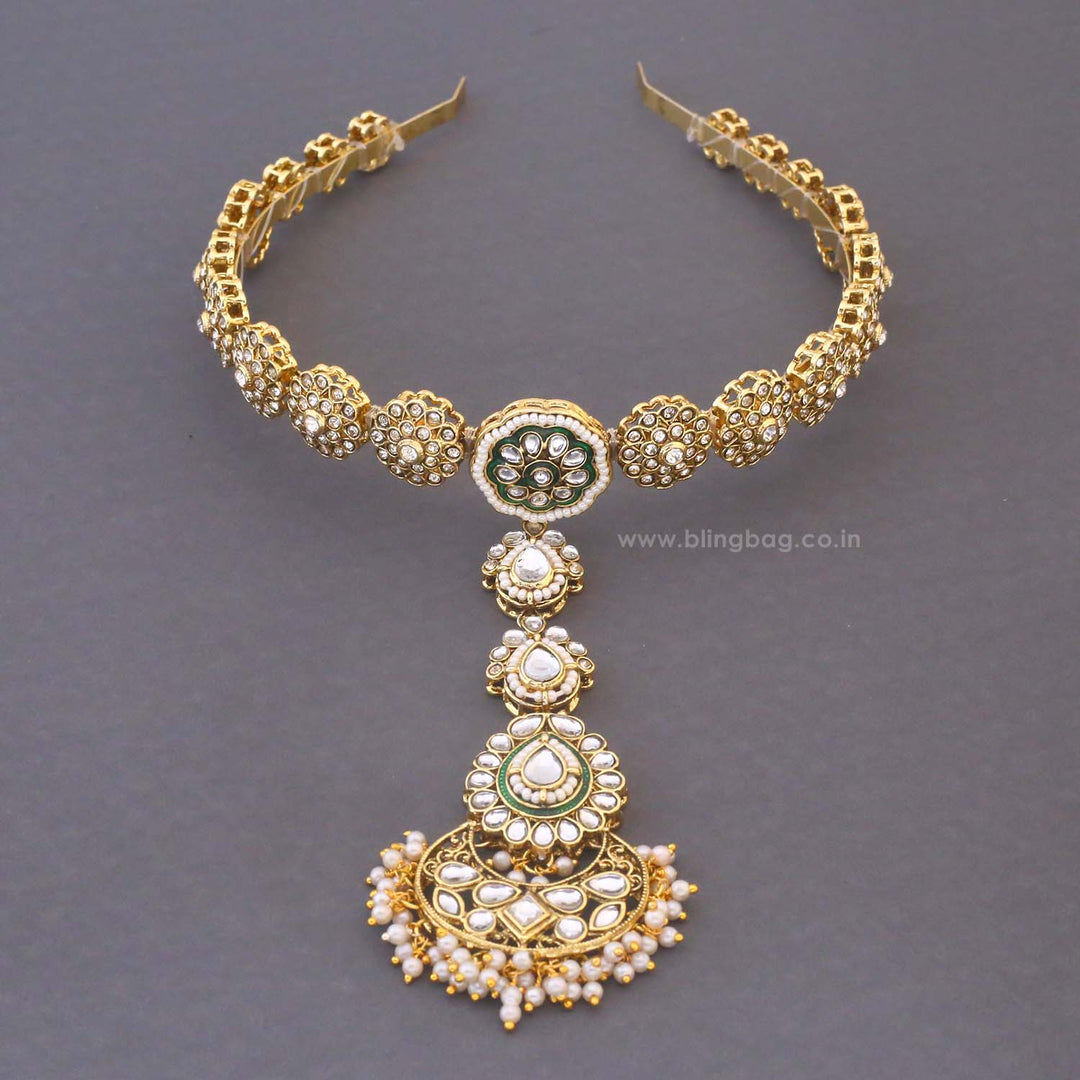 Golden Sindhu Hairband With Tikka