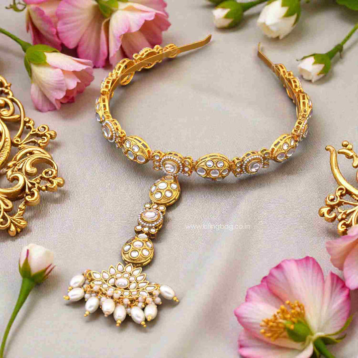 Golden Snehai Hairband With Tikka