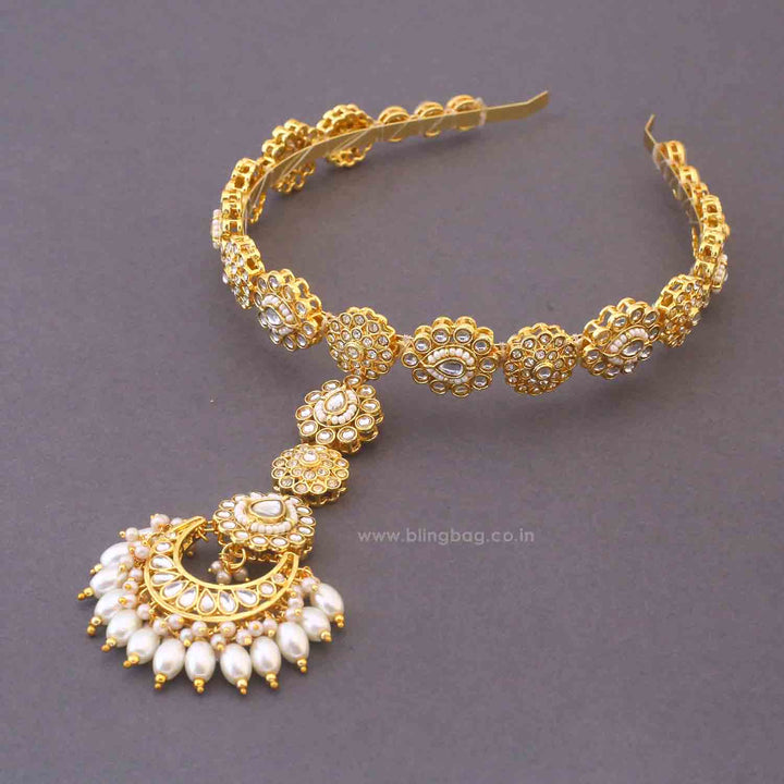 Golden Soniya Hairband With Tikka