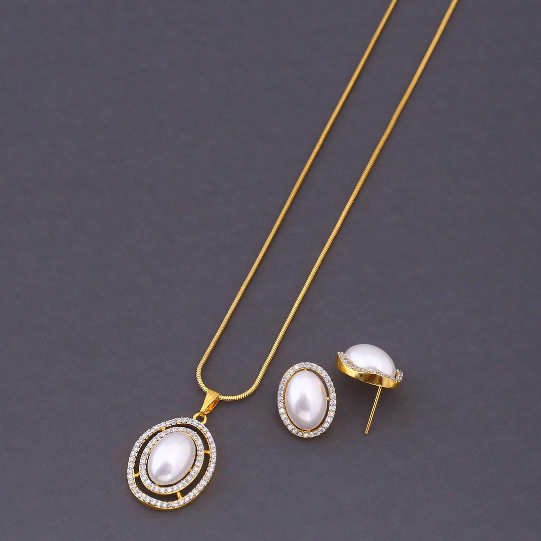 Golden Stevie Zirconia Pendant Set