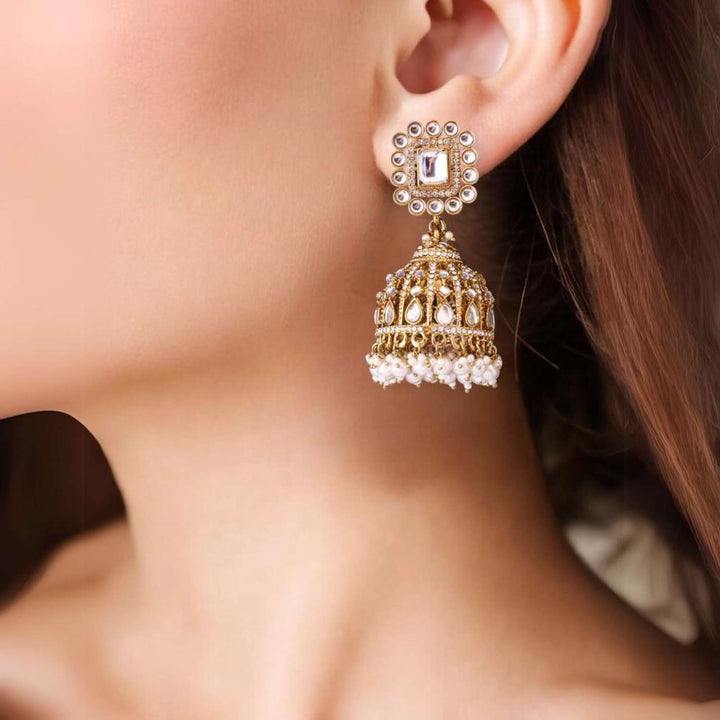 Golden Sumaniya Jhumkis